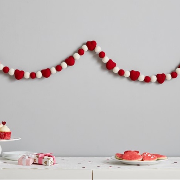 Pottery Barn Kids Other - Pottery Barn Kids Felted Wool Heart Pom-Pom Garland
